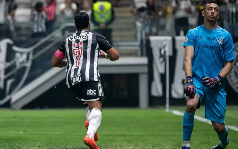 Com gols marcados na primeira etapa, Atlético-MG supera Grêmio e retoma vitórias no Brasileirão